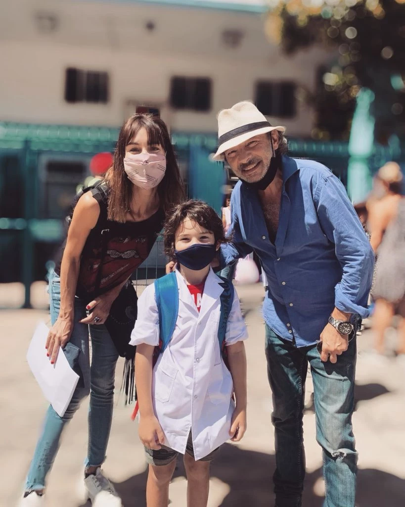 Paula Morales junto a  Fabián Vena y su hijo Valentino