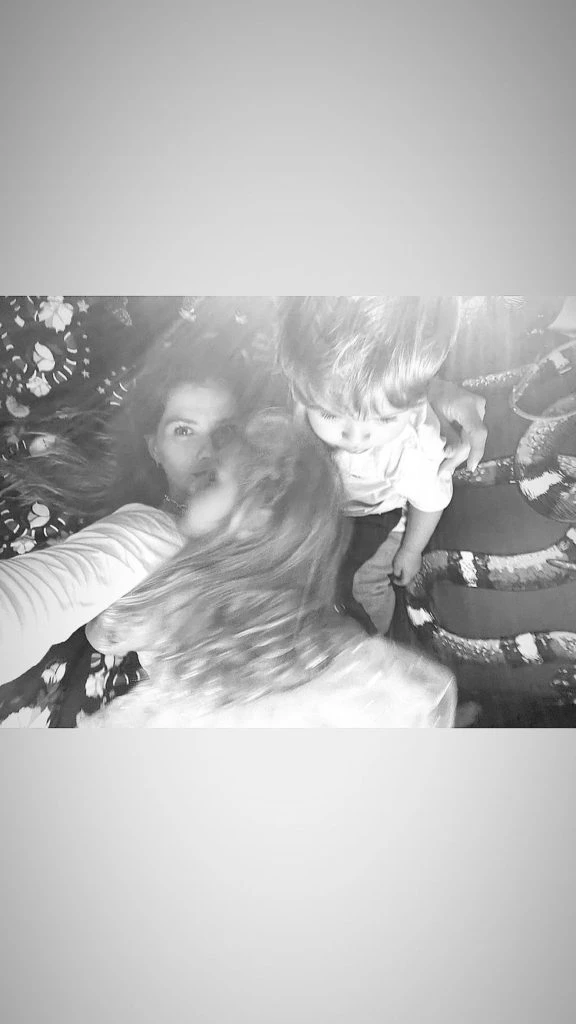 La China Suarez junto a sus hijos