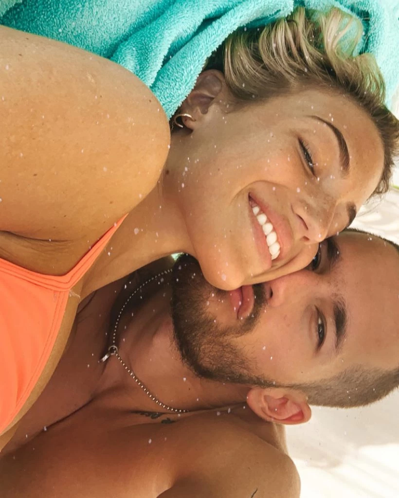 Stef Roitman y Ricky Montaner