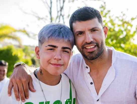 Benjamín Agüero, el hijo de Giannina Maradona y el Kun Agüero, mostró las primeras fotos de su papá con Olivia, su hermanita
