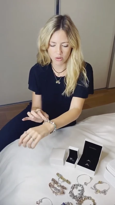 departamento de Stephanie Demner y Guido Pella