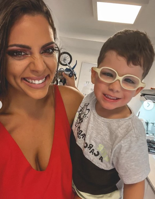 Belu Lucius y Benja después de la operación