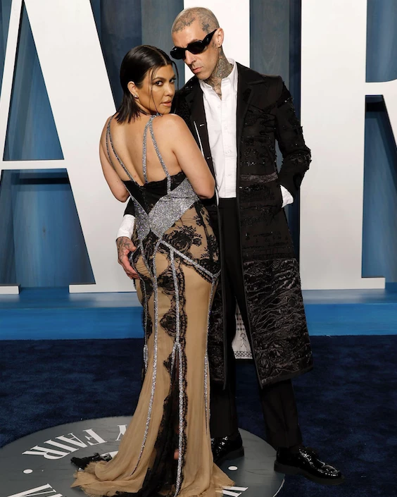 Kourtney Kardashian y Travis Barker vanity Fair