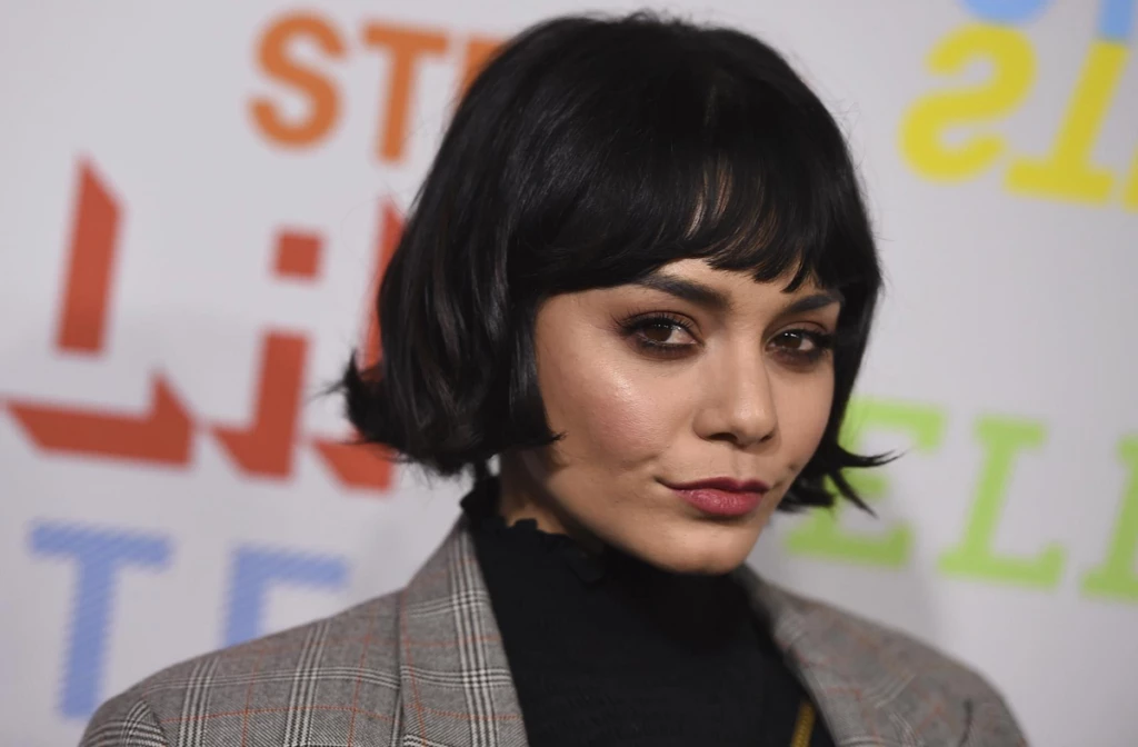 Mini bob con flequillo