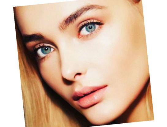 La desgarradora situación de la modelo top ucraniana que quedó atrapada en Kiev y no puede salir de su país