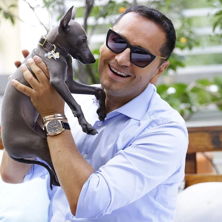 Fabián Medina Flores y su mascota Hannibal