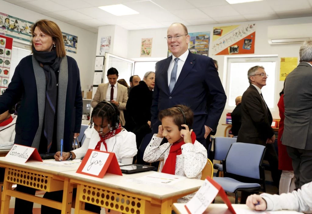 Alberto de Mónaco en un acto oficial y Charlene ausente