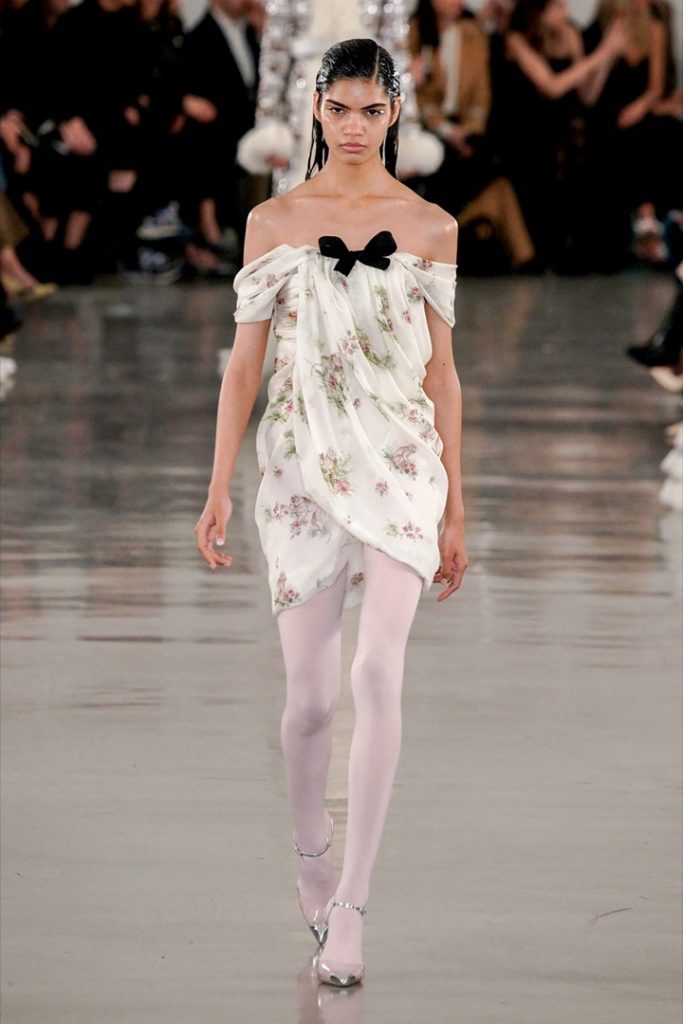 Desfile Giambattista Valli-Semana de la Moda París-Marzo 2022