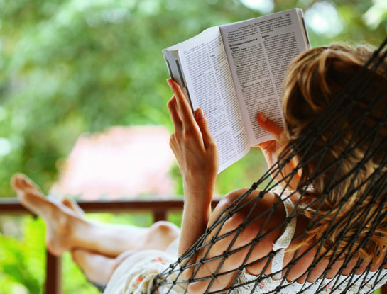 Mes de la Mujer: estas 3 novelas con heroínas de época son perfectas para devorártelas en un fin de semana
