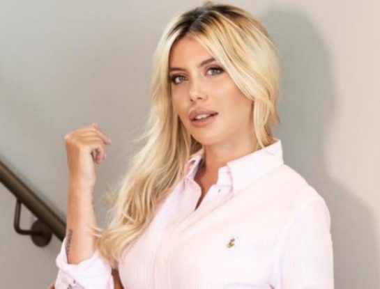 Filtran mensajes entre Wanda Nara y un conocido jugador de fútbol: de quién se trata y qué decían los chats