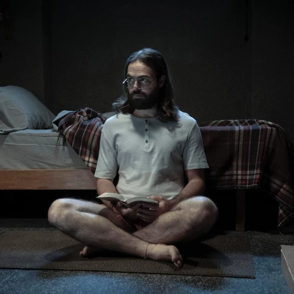 Peter Lanzani en El Reino de Netflix