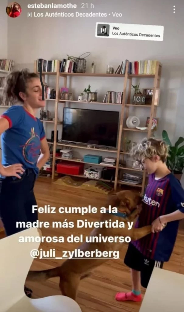 Julieta Zylberberg junto a su hijo y su perro FOTO IG