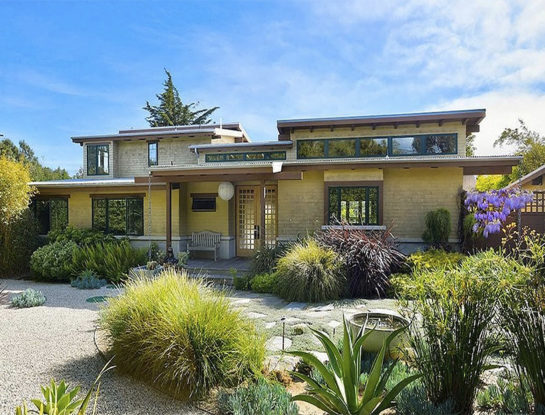 Así es la fabulosa mansión de Chris Martin en Malibú: tiene una arquitectura tradicional moderna y exteriores repletos de vegetación con estilo japonés