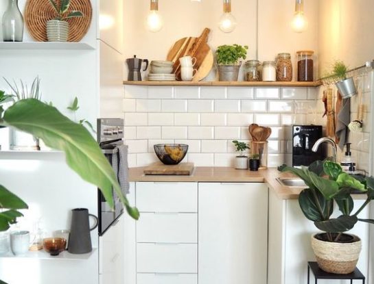 Cocinas chicas: los mejores trucos para ganar funcionalidad y estilo propio