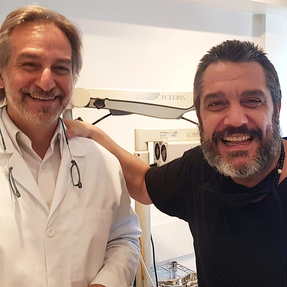 Maxi Ghione con el médico