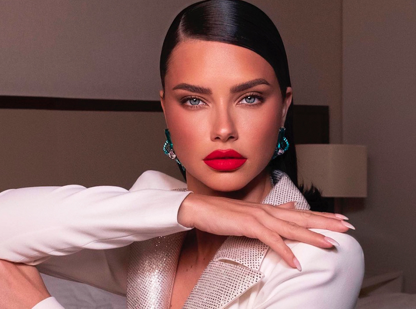 A los 40 años, Adriana Lima desfila embarazada de su tercer hijo