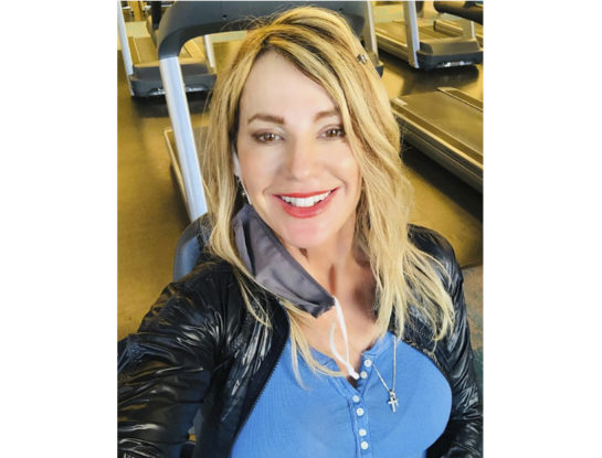 Los beneficios del stretching, la rutina que hace Nadia Comaneci a sus 60 años