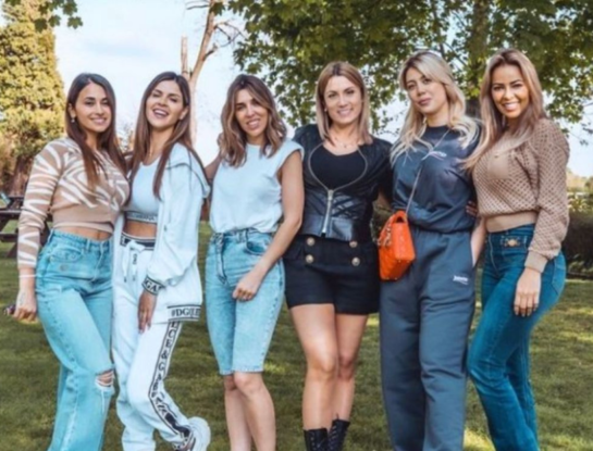 ¿Hicieron las pases? Wanda Nara y Antonela Roccuzzo merendaron junto a otras esposas del PSG