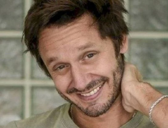 Cuál sería la condición impuesta por su familia que "prohíbe" casarse a Benjamín Vicuña
