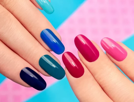 Los mejores tips para cuidar tus uñas después de la manicura con gel o con acrílico