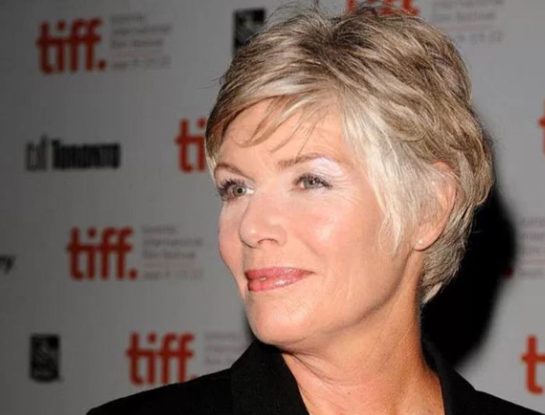 Qué fue de la vida de Kelly McGillis, la icónica "instructora de vuelo" que enamoró a Tom Cruise en "Top Gun": tiene 62 años y está alejada del cine