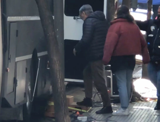 Video: Así lo vimos a Robert de Niro con Luis Brandoni en pleno rodaje por el barrio de Once