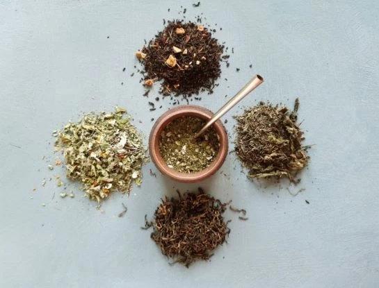 Huerta en casa: 7 hierbas para el mate que podés cultivar vos misma