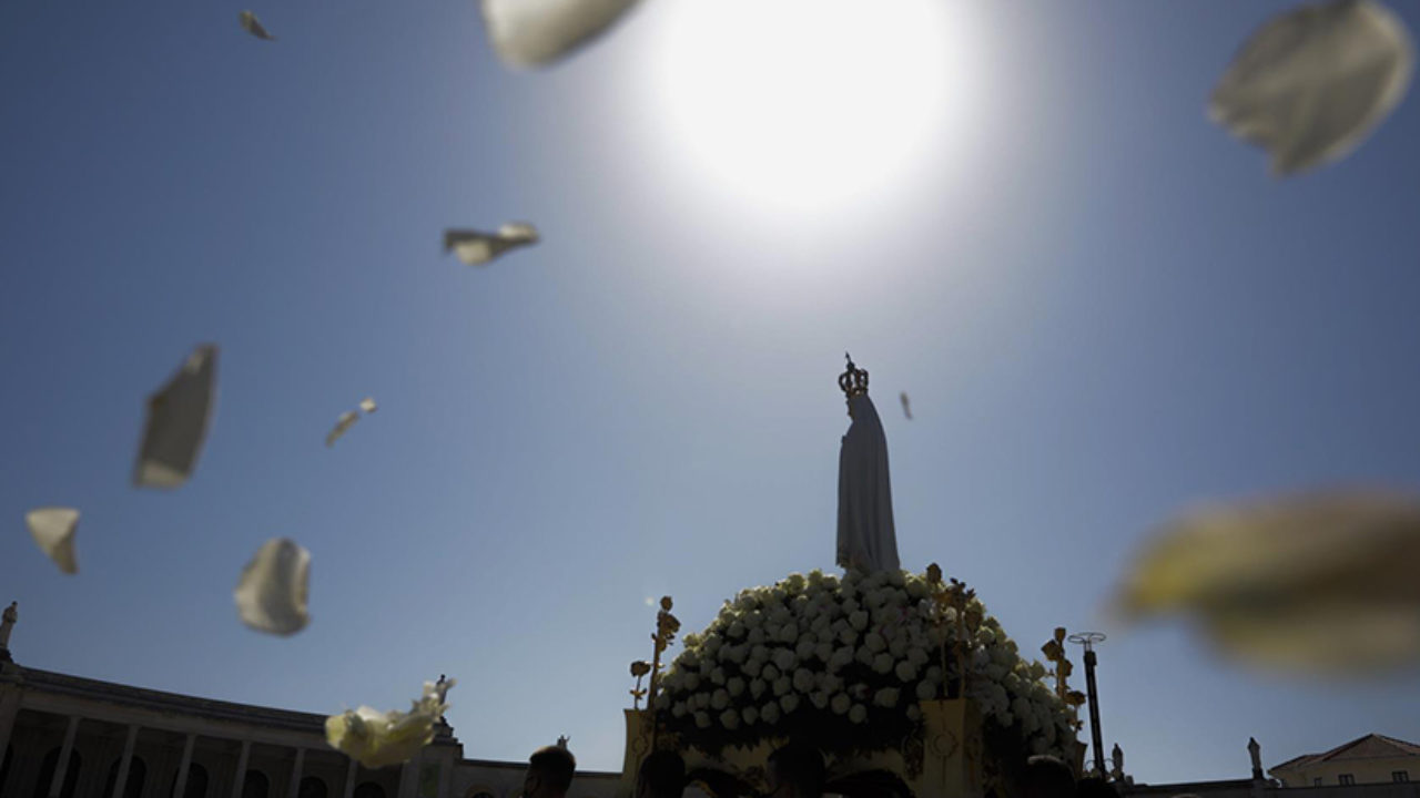 Día de la Virgen de Fátima: qué fue el Milagro del Sol y por qué se celebra  el 13 de mayo – Revista Para Ti