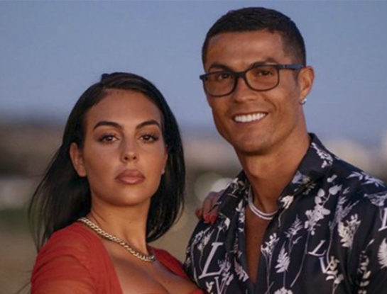 Georgina Rodríguez, la esposa de Cristiano Ronaldo, mostró la primeras fotos de su hija recién nacida y reveló su nombre