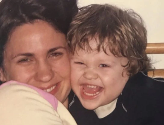 El álbum de fotos de Luca, el hijo de Nancy Dupláa y Matías Martin, que cumplió 22 años