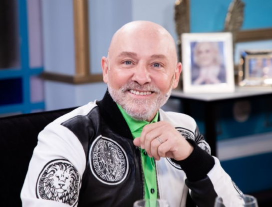 El gesto protector de Ronnie Arias: adoptó su sobrino quien quedó huérfano tras la muerte de su hermana por un ataque cerebral