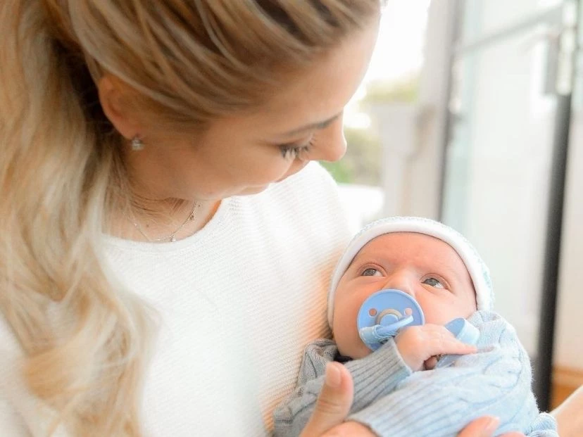 Fabiola Yañez compartió dulces postales de su hijo Francisco: "Mi primer censo"