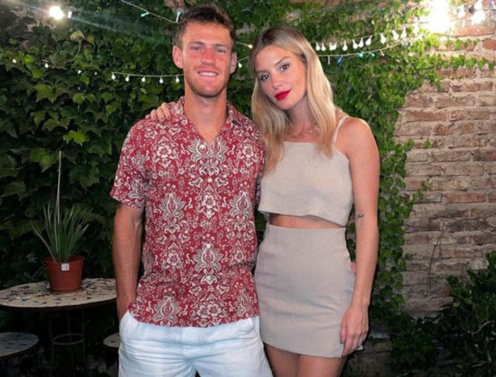 Quién es Eugenia De Martino, la novia del tenista Peque Schwartzman: es modelo, tiene 25 años y viaja por el mundo para acompañar la carrera de su novio