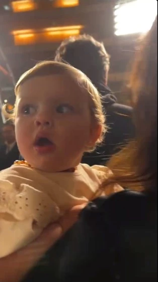 Anita con Pampita en los Martín Fierro