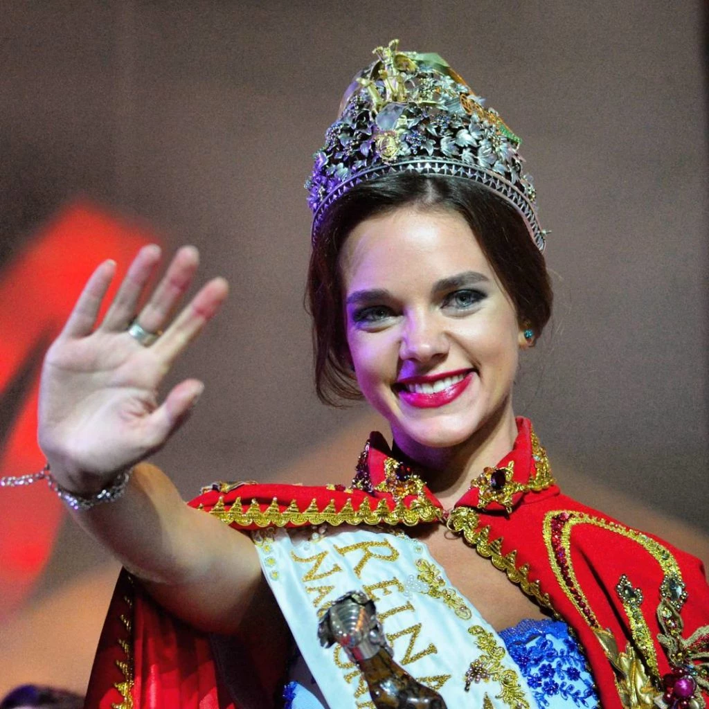 GIULIANA LUCOSKI- ex reina de la vendimia accidentada