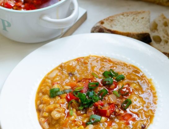 La receta tradicional de locro en versión vegana para festejar el 25 de mayo