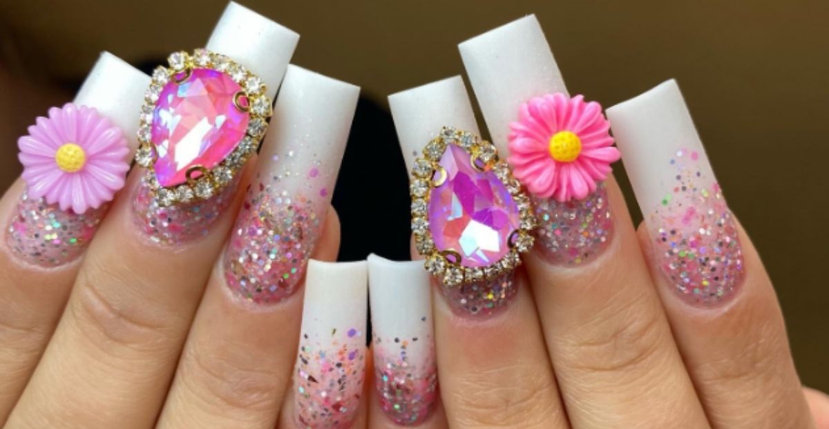 Uñas "press on" la manicura express que aman las famosas (y que vos