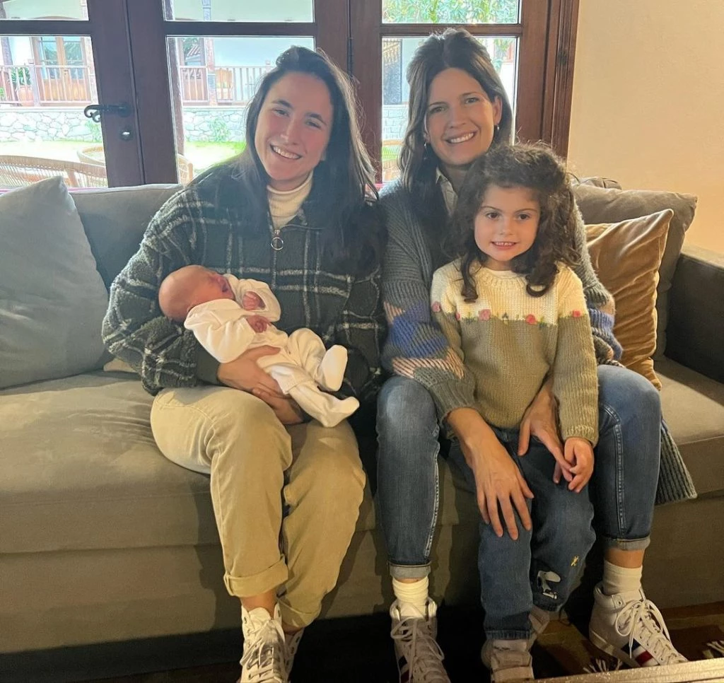 Isabel Macedo y familia