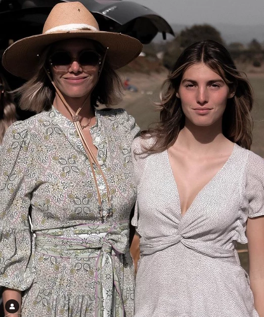 AURORA FIGUERAS CON SUS PADRES, DELFINA BLAQUIER Y NACHO FIGUERAS