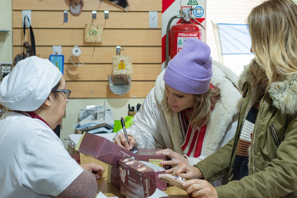 Brenda Gandini y Sabrina Rojas en La Rioja