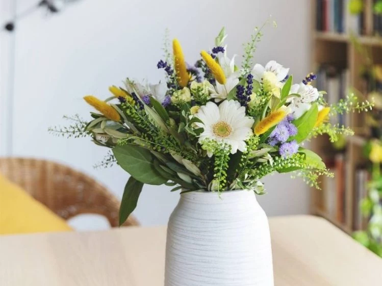 Flores lindas, económicas y duraderas para decorar tus floreros – Revista  Para Ti
