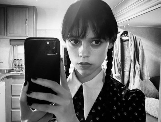 Jenna Ortega, de "Atrapada en el medio", protagoniza "Merlina", el spinoff de "Los locos Addams" que se viene por Netflix