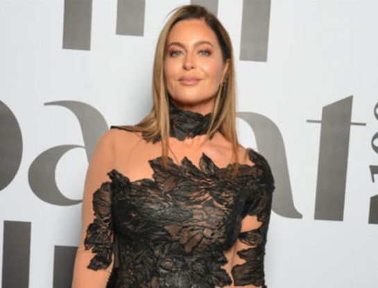 El look espectacular de Karina Mazzocco para la black carpet de la Gala Para Ti 100 años