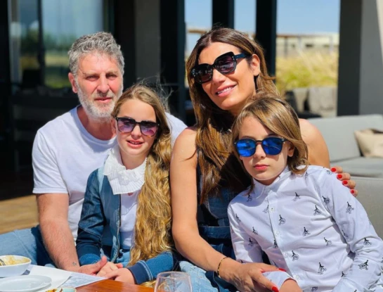 Flor de la V e Isabella Goycochea, su hija, apostaron por un acertado twinning look
