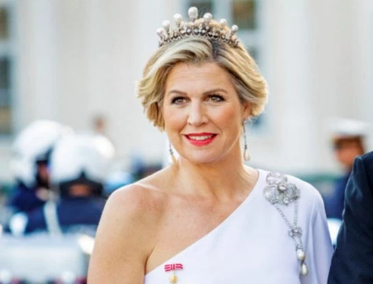 El glamoroso look total white de Máxima Zorreguieta para una cena de gala en Austria