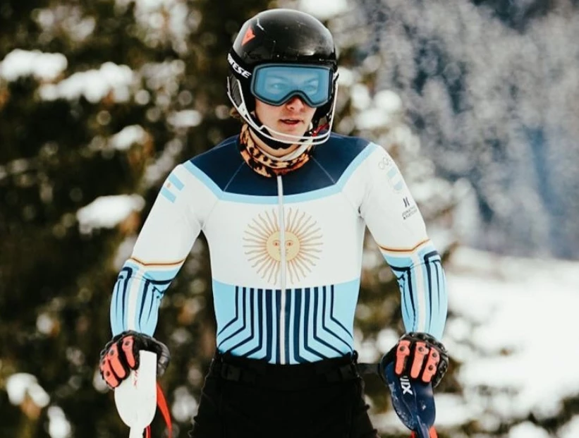 Tiziano Gravier esquiando