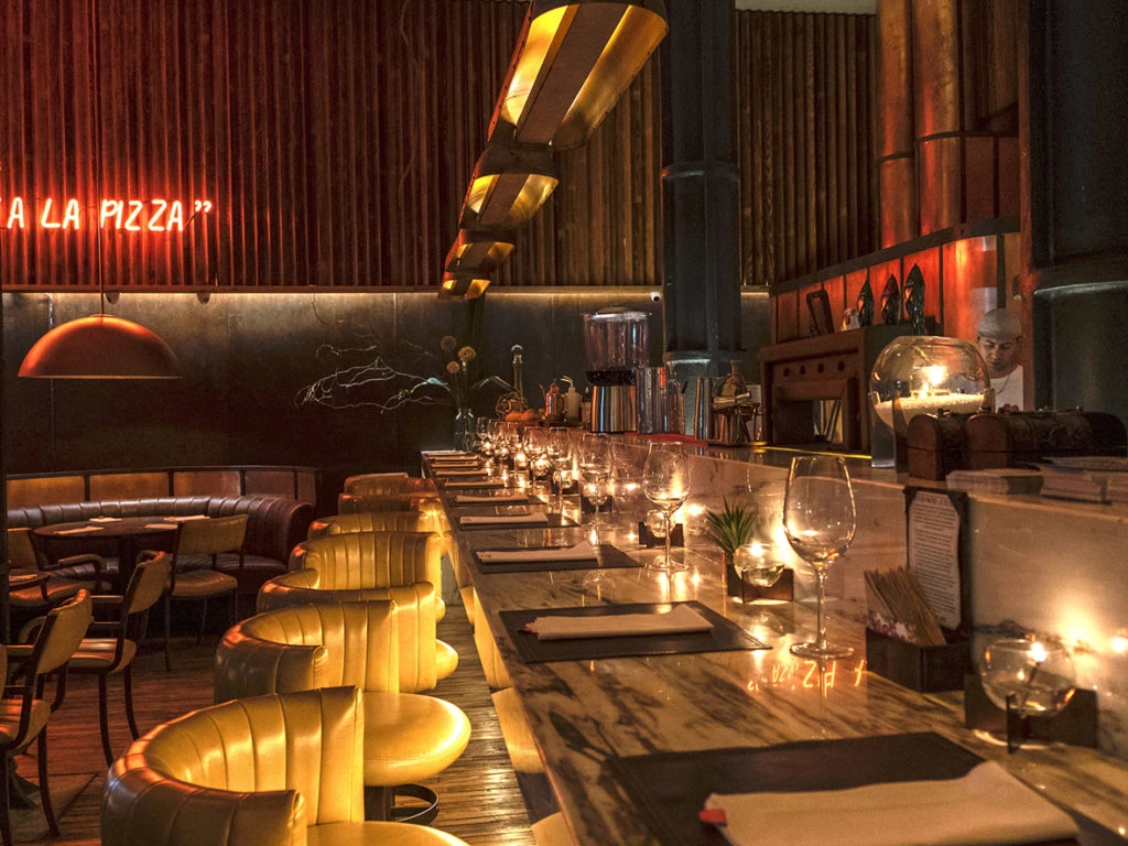 The Pizza Salon-Día del Amigo