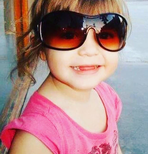 SOL HIJA DEL POLACO Y KARINA