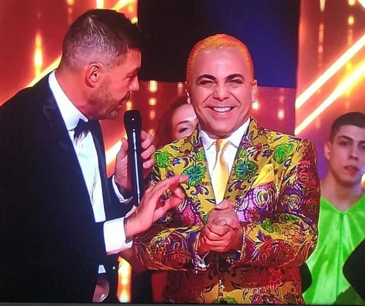 El look de Cristian Castro. 