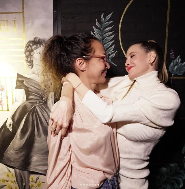 GUILLERMINA VALDES Y ANA PAULA DUTIL